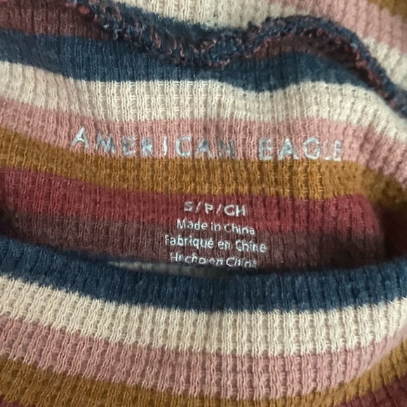 American Eagle Mock Neck Tee - Picture 2 of 2